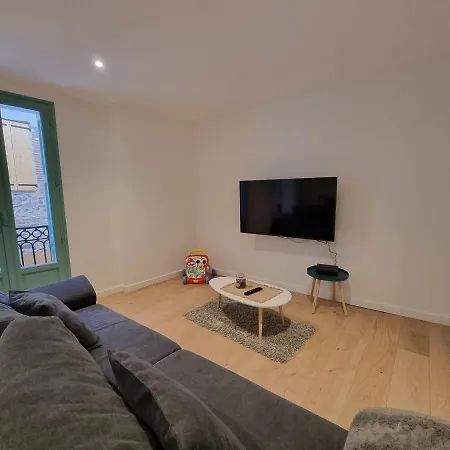 Mon Petit Patio * Fourques (Pyrenees-Orientales)